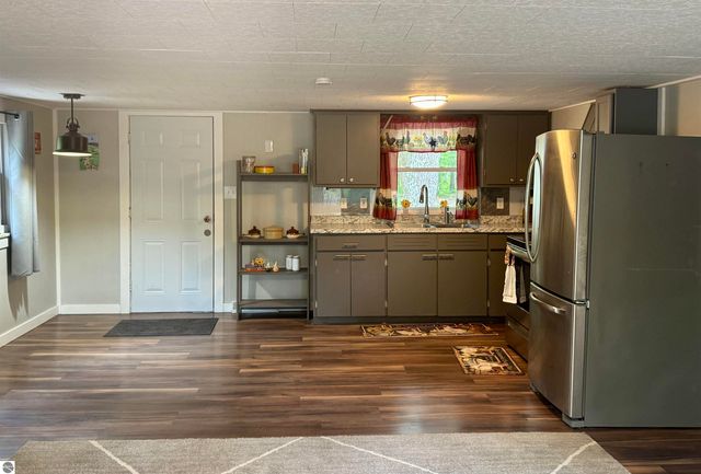 84 N Imperial Drive, Tawas City, MI 48763