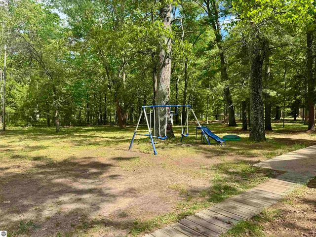 84 N Imperial Drive, Tawas City, MI 48763
