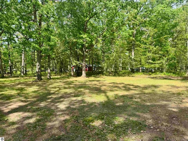 84 N Imperial Drive, Tawas City, MI 48763
