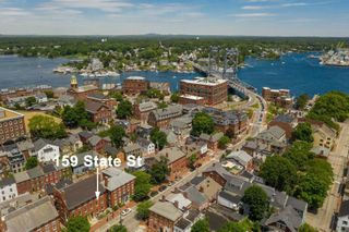 159 State St Apt 3A, Portsmouth, NH 03801