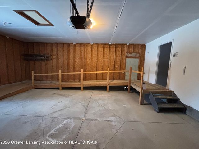 2626 E Grand Ledge Highway, Grand Ledge, MI 48837