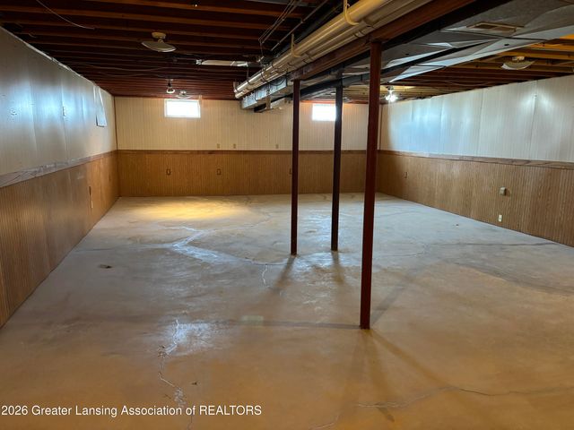 2626 E Grand Ledge Highway, Grand Ledge, MI 48837