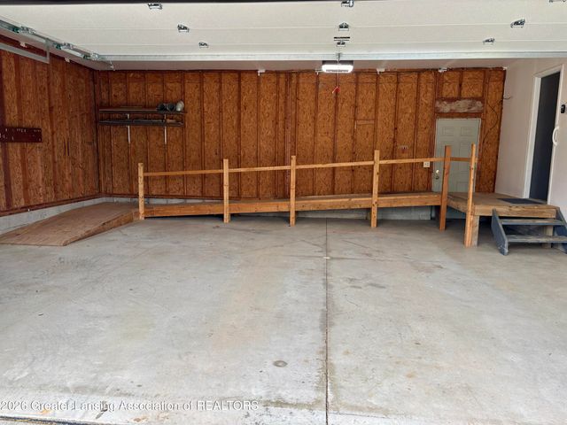 2626 E Grand Ledge Highway, Grand Ledge, MI 48837