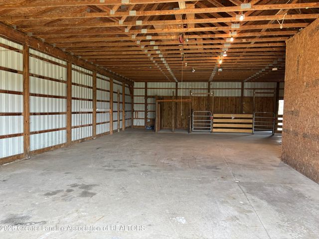 2626 E Grand Ledge Highway, Grand Ledge, MI 48837