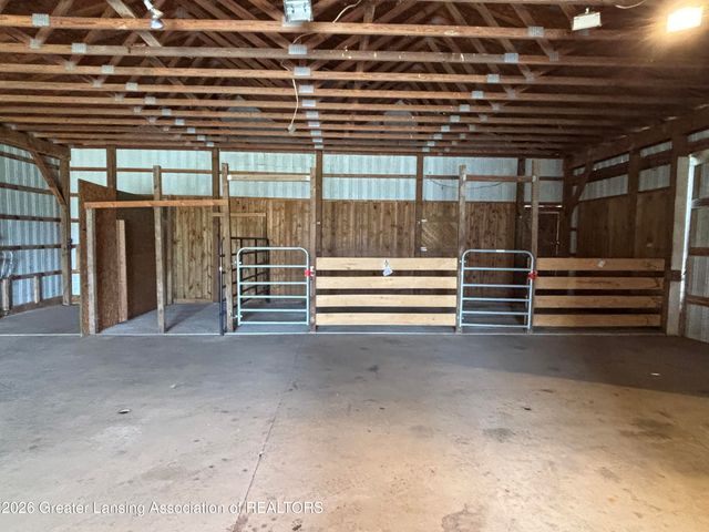 2626 E Grand Ledge Highway, Grand Ledge, MI 48837