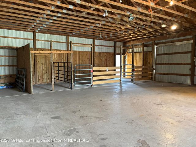 2626 E Grand Ledge Highway, Grand Ledge, MI 48837