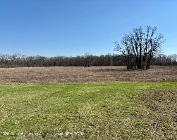 2626 E Grand Ledge Highway, Grand Ledge, MI 48837