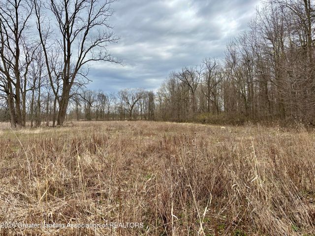 2626 E Grand Ledge Highway, Grand Ledge, MI 48837