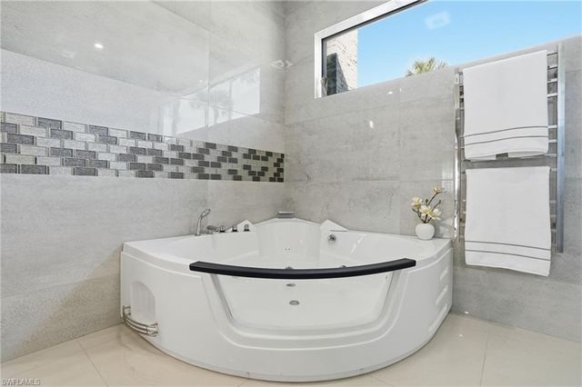 5600 Briarcliff RD, Fort Myers, FL 33912