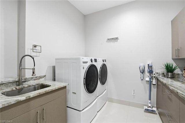 5600 Briarcliff RD, Fort Myers, FL 33912