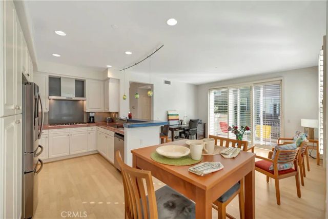 19328 Surfwave Drive, Huntington Beach, CA 92648