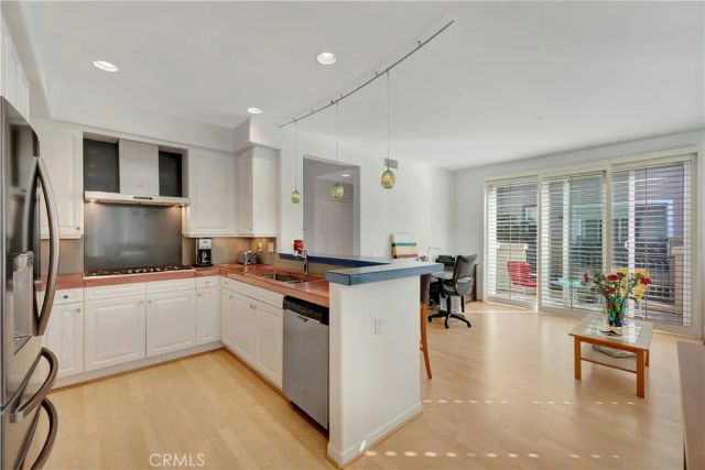 19328 Surfwave Drive, Huntington Beach, CA 92648