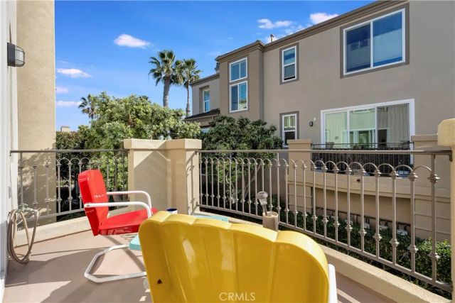 19328 Surfwave Drive, Huntington Beach, CA 92648