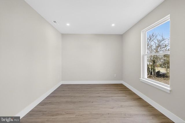 28 NEW ST, Salem, NJ 08079