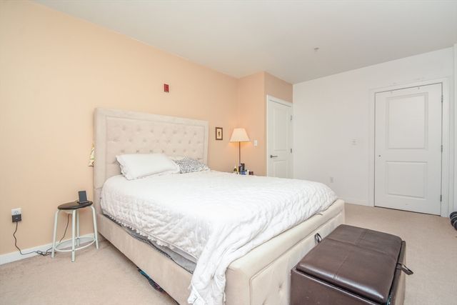 16 Miner St 303, Boston, MA 02215