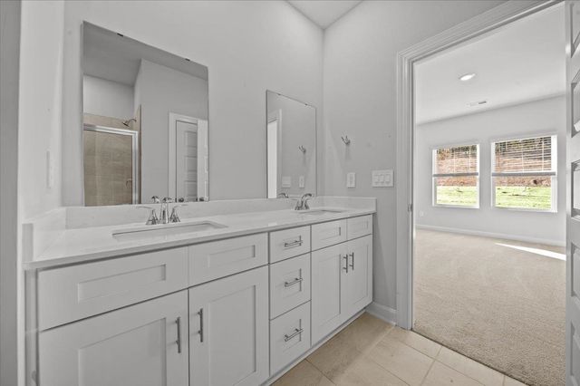 560 Cozy Bluff Road, Spartanburg, SC 29301