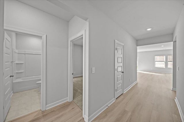 560 Cozy Bluff Road, Spartanburg, SC 29301