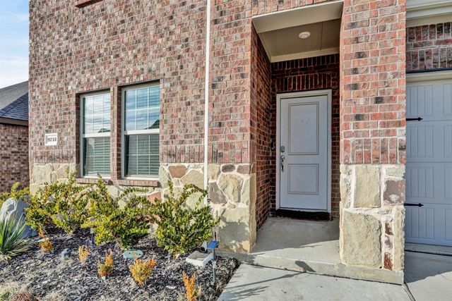 9713 Cherrywood Way, Aubrey, TX 76227