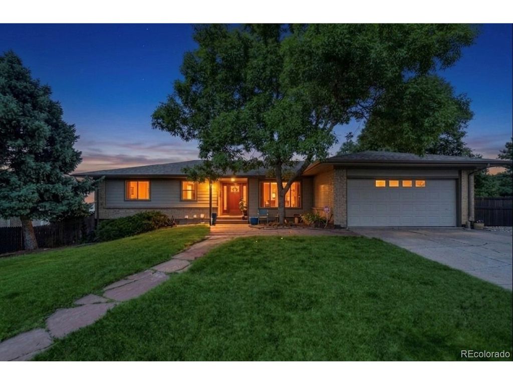 13384 W Utah Cir, Lakewood, CO 80228