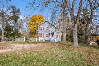 3503 3 Mile Road Ne, Grand Rapids Twp, MI 49525