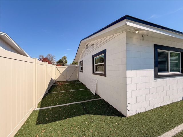 509 CLAYTON CIRCLE, Winter Haven, FL 33880