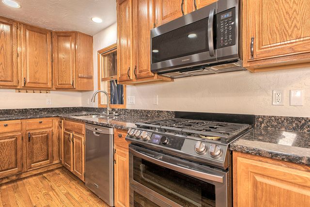11227 Pershing DRIVE, North Huntingdon, PA 15642