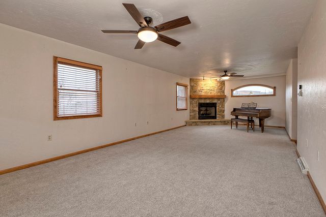 11227 Pershing DRIVE, North Huntingdon, PA 15642
