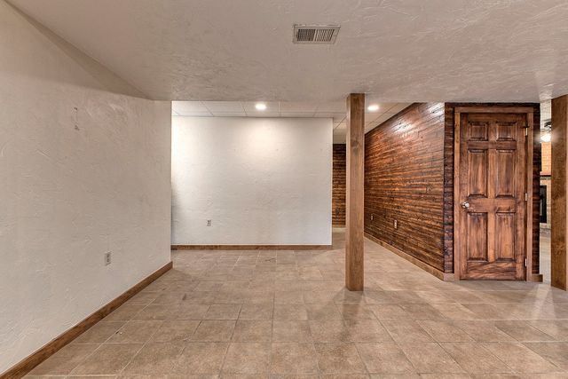 11227 Pershing DRIVE, North Huntingdon, PA 15642