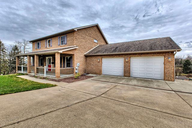 11227 Pershing DRIVE, North Huntingdon, PA 15642