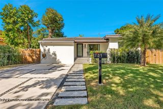 231 NE 45th St 231, Miami, FL 33137