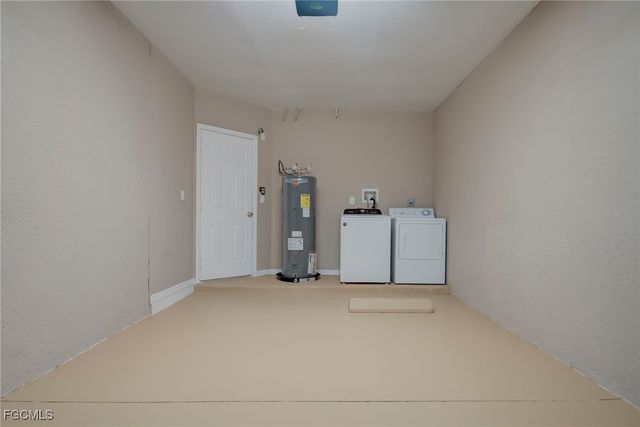 8599 Athena CT, Lehigh Acres, FL 33971