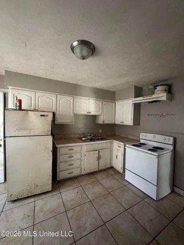 742 Kensington Place, Jackson, MS 39206