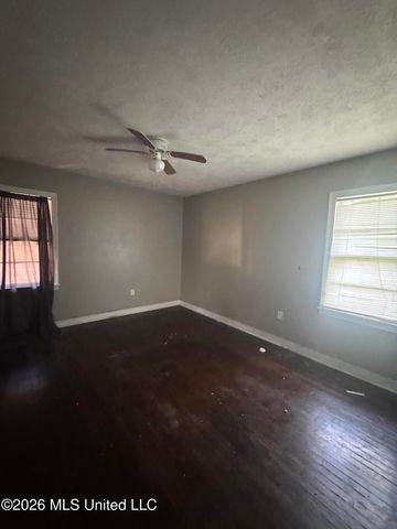742 Kensington Place, Jackson, MS 39206