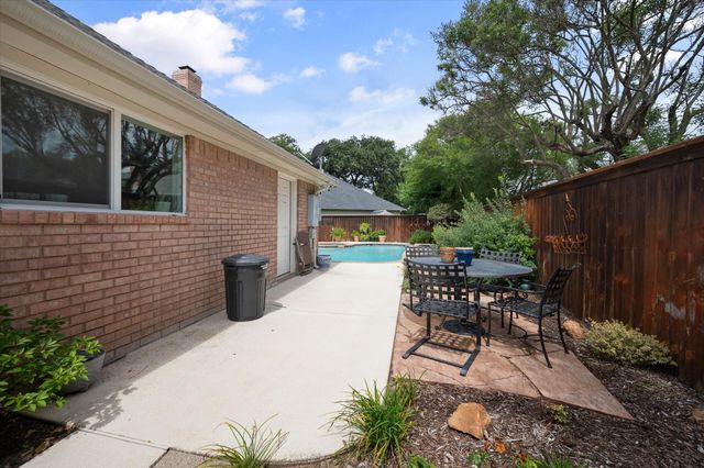 1 Amen Corner Court, Mansfield, TX 76063
