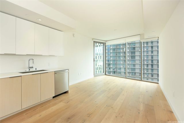 1001 Queen Street 1107, Honolulu, HI 96814