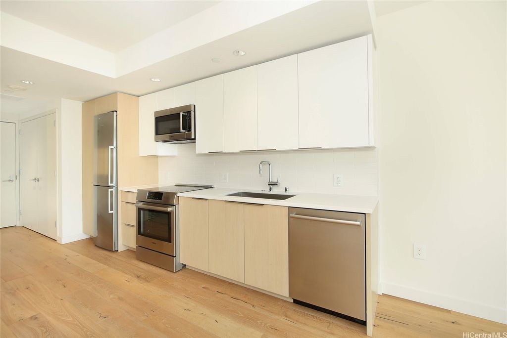 1001 Queen Street 1107, Honolulu, HI 96814