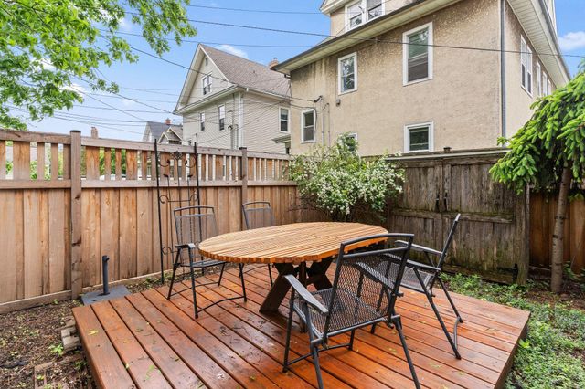 511 W 25th Street, Minneapolis, MN 55405