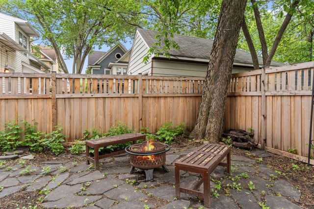 511 W 25th Street, Minneapolis, MN 55405