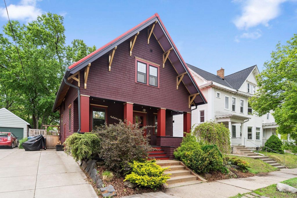 511 W 25th Street, Minneapolis, MN 55405