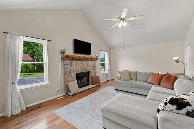 223 Ash Grove Drive, Nashville, TN 37211