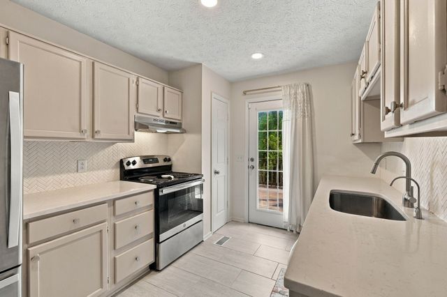 223 Ash Grove Drive, Nashville, TN 37211