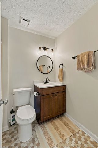 223 Ash Grove Drive, Nashville, TN 37211