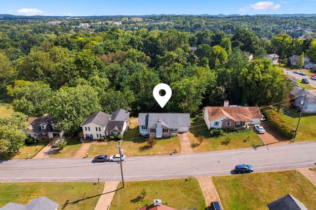 223 Ash Grove Drive, Nashville, TN 37211