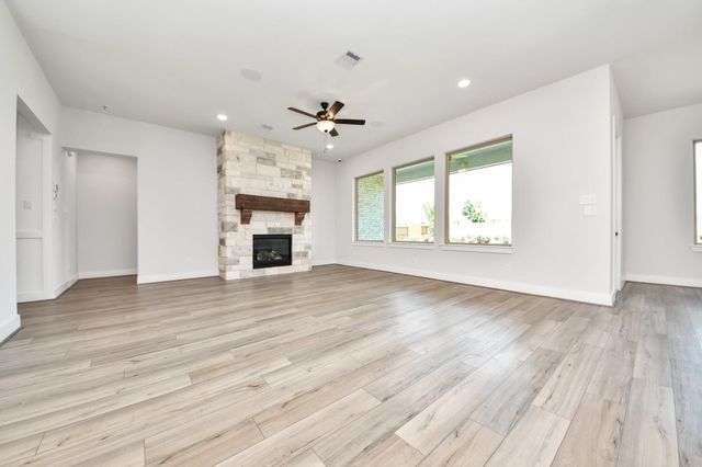 2920 Arbor Edge Crossing, Texas City, TX 77568