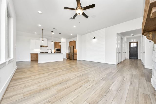 2920 Arbor Edge Crossing, Texas City, TX 77568