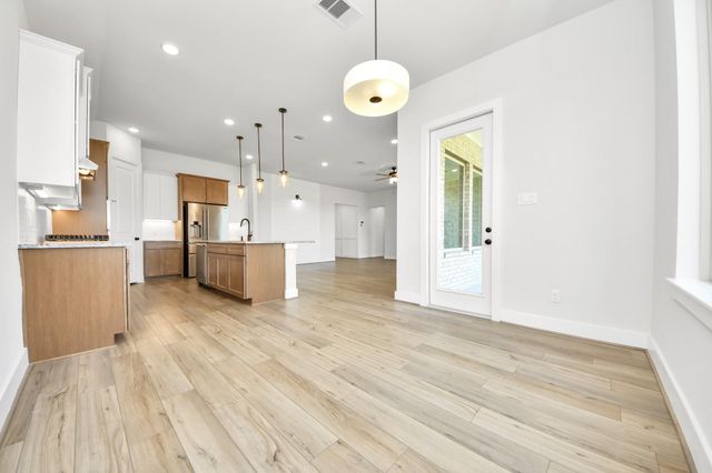 2920 Arbor Edge Crossing, Texas City, TX 77568