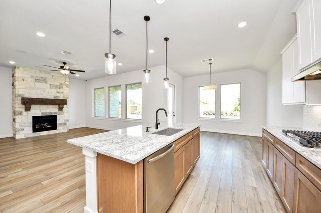 2920 Arbor Edge Crossing, Texas City, TX 77568