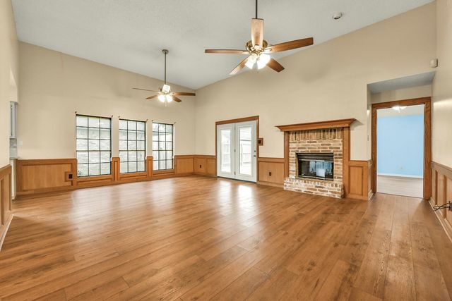 2525 40th Avenue N, Texas City, TX 77590