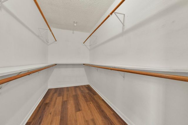 2525 40th Avenue N, Texas City, TX 77590