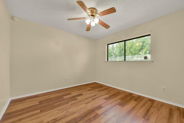 2525 40th Avenue N, Texas City, TX 77590